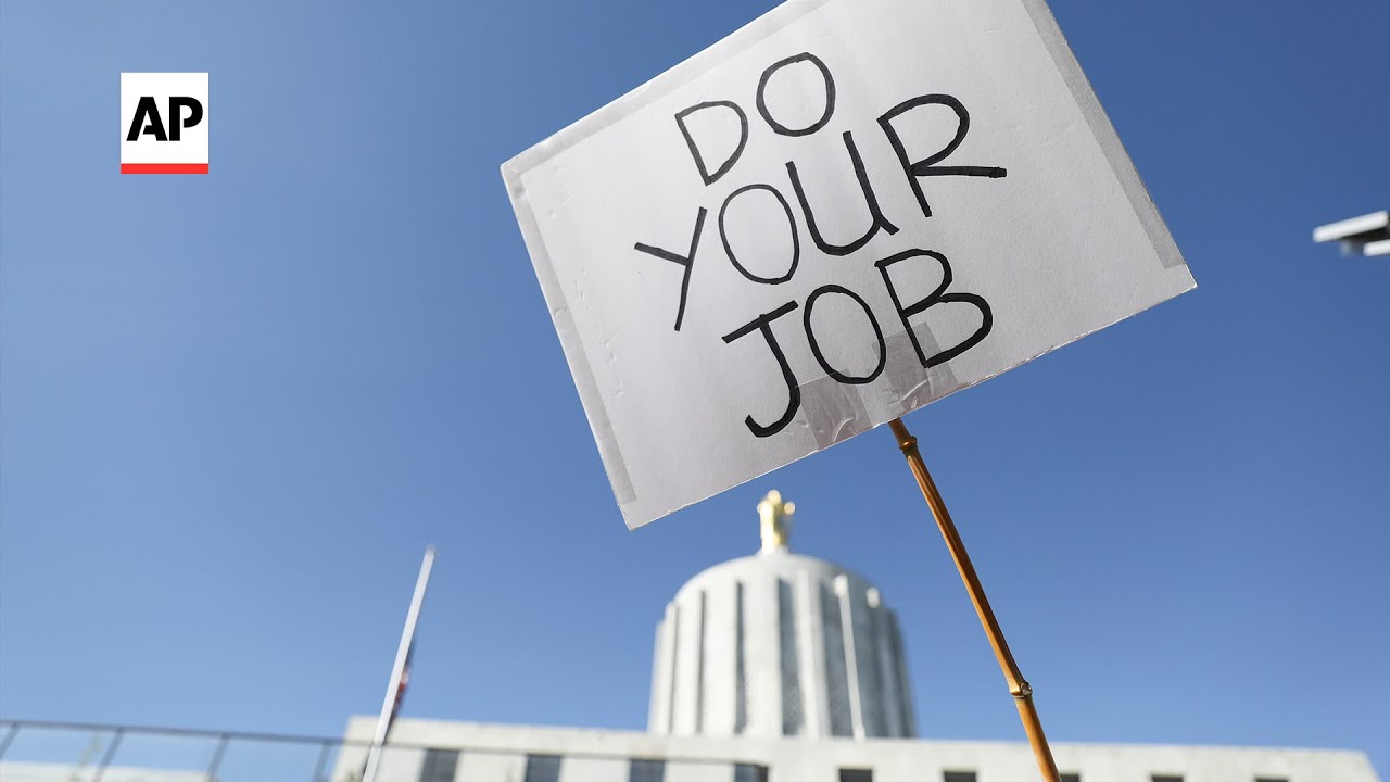 Rally protests GOP walkout of Oregon legislature