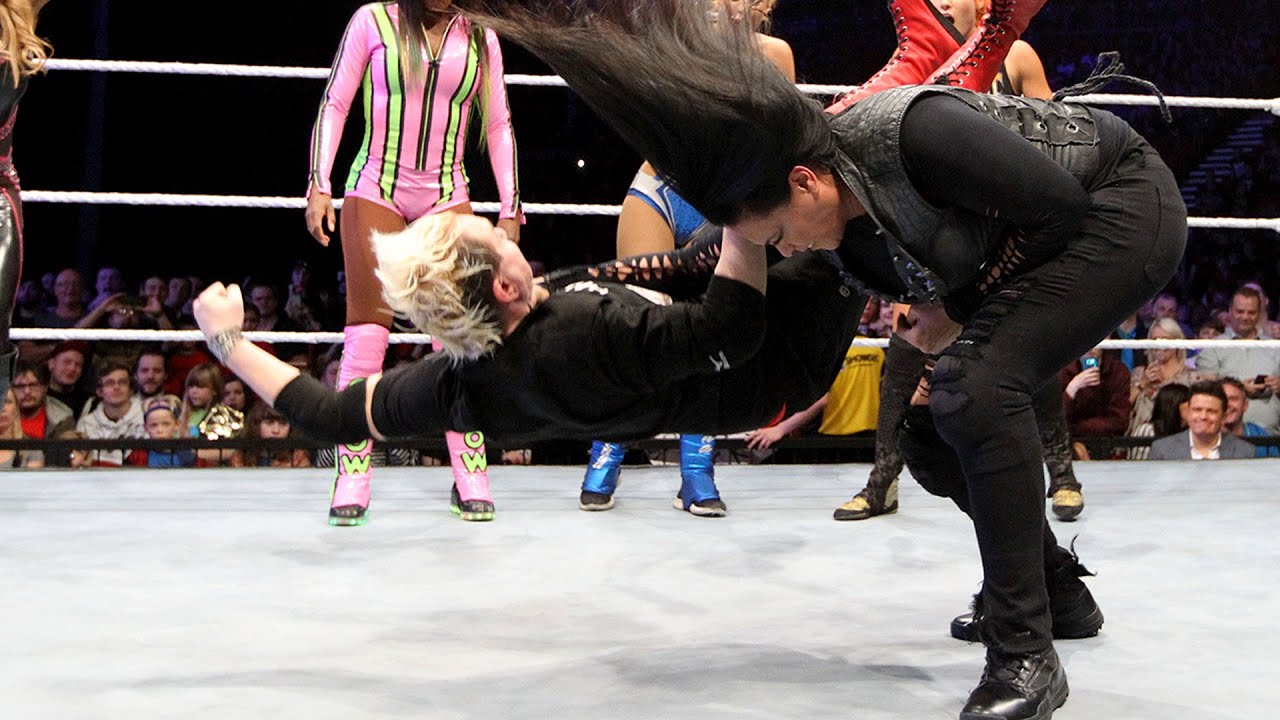 SmackDown Superstars break more than James Ellsworth's heart in Leeds, England