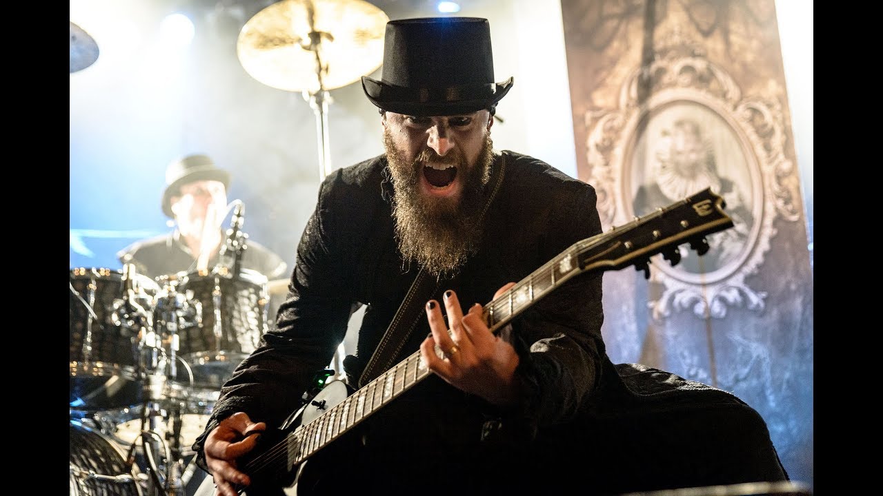 SILVER DUST - The Witches Dances + Drum solo - (HQ sound live)