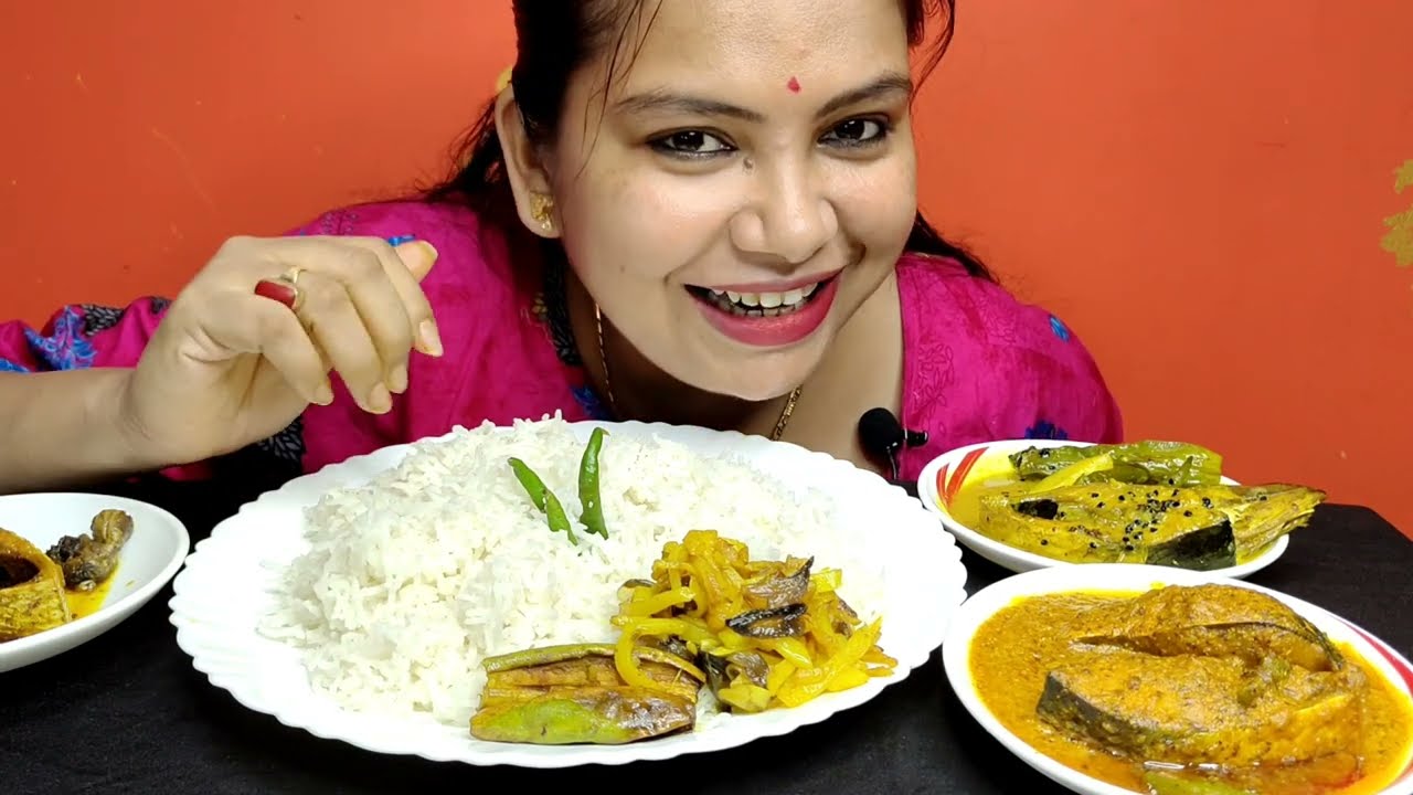 Ilish Festival ।Eating Hilsha Fry With Oil, Ilish Vapa,Ilish Er Patla Jhol।।