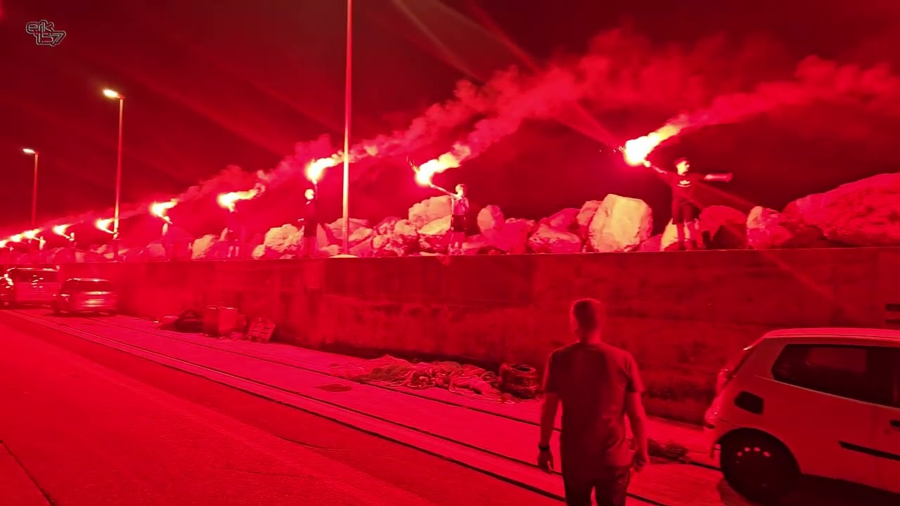Armada Rijeka 222 baklje