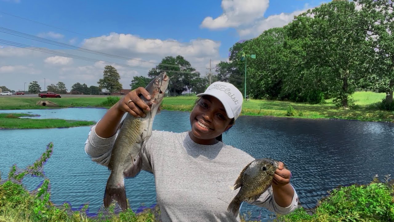 OMG!! BAIT OF CHOICE *Crickets*| Fishing at Air Force Base!! 