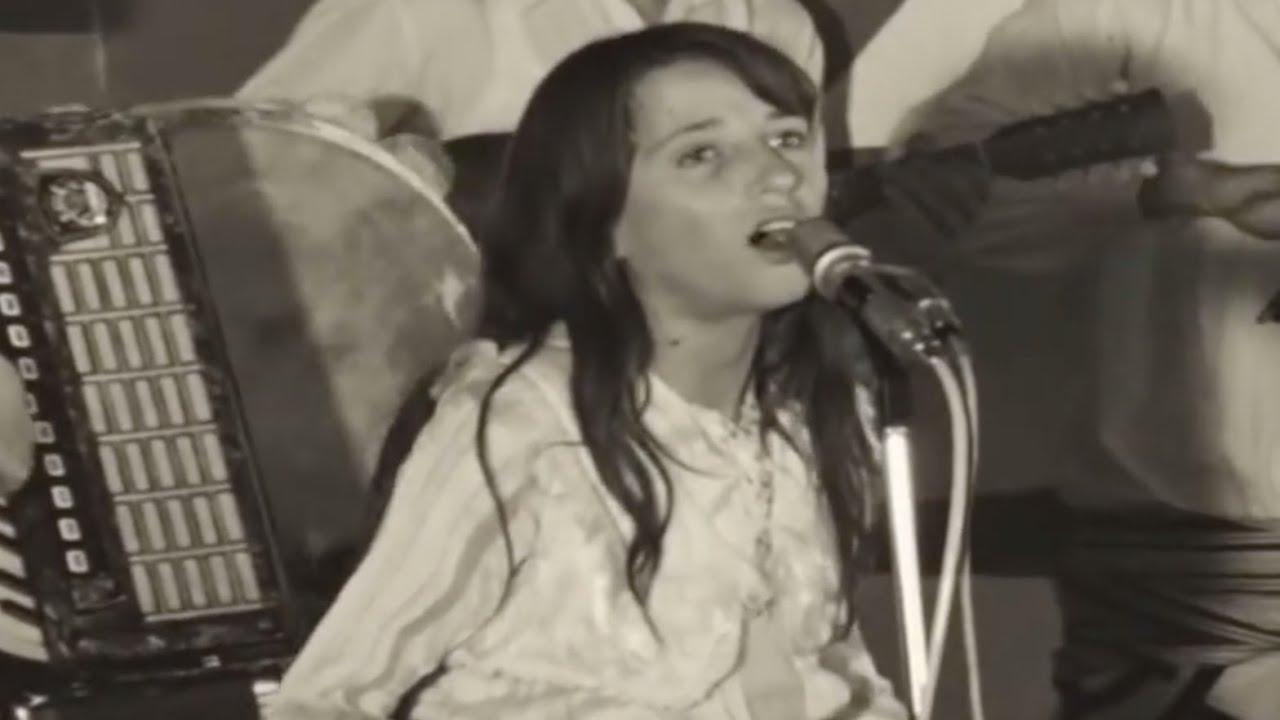 Shkurte Fejza - Kenga ime e parë viti 1974