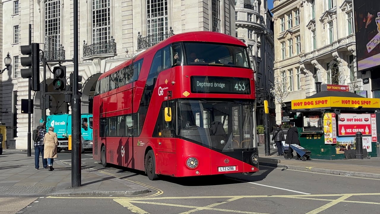 Buses at Piccadilly Circus March 2026