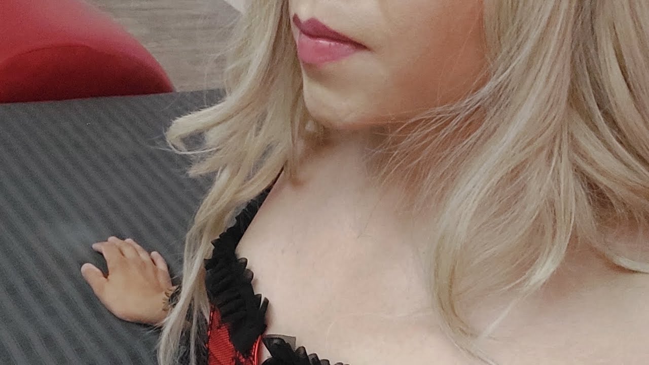 Crossdresser #femboys #sissy #boytogirlmakeup #trans