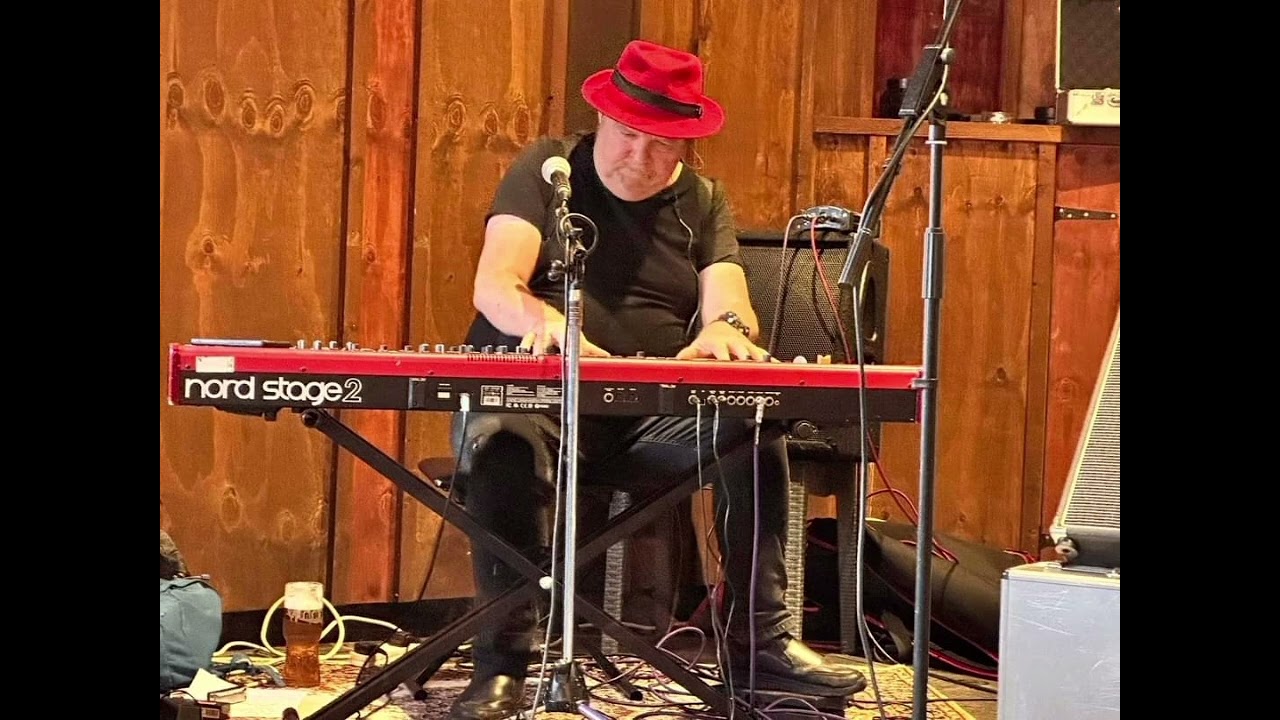Andrew Williams boogie (Roland vr-09) keyboard