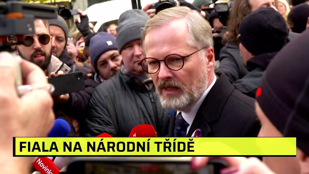 Musíme vyhrát volby, jinak to bude zlé, řekl na Národní třídě Fiala. Ozvaly se ostré nadávky
