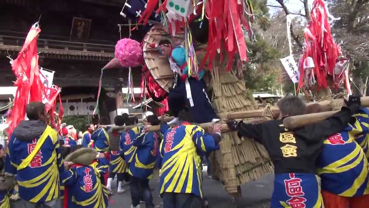 2014年　近江八幡・左義長まつり①　左義長・宮入（集合）
