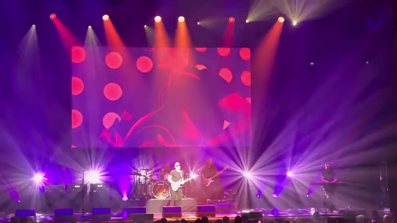 Joe Satriani — Sahara (Live in Charlotte, NC)