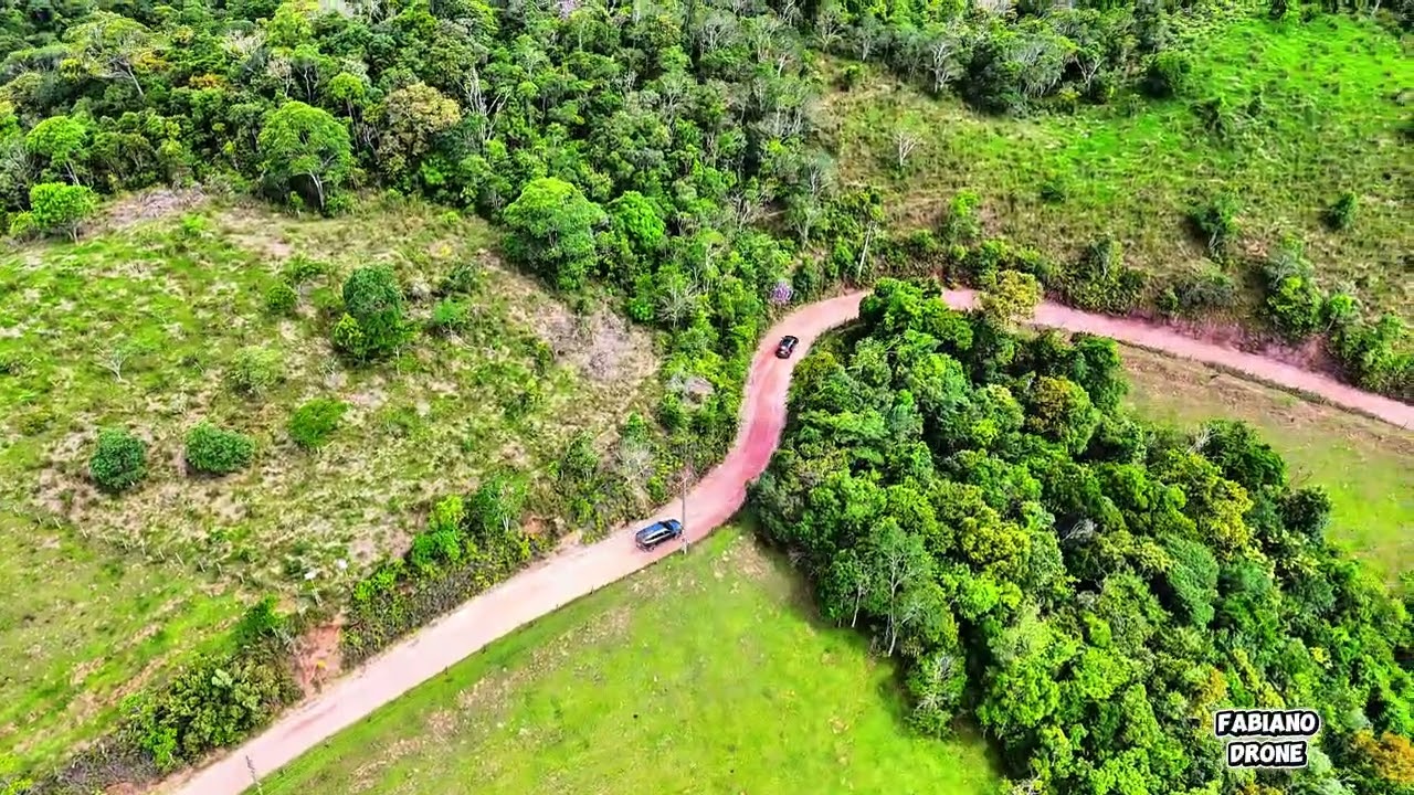 Drone FPV na Cachoeira do vargedo IBIÚNA  visto de cima.