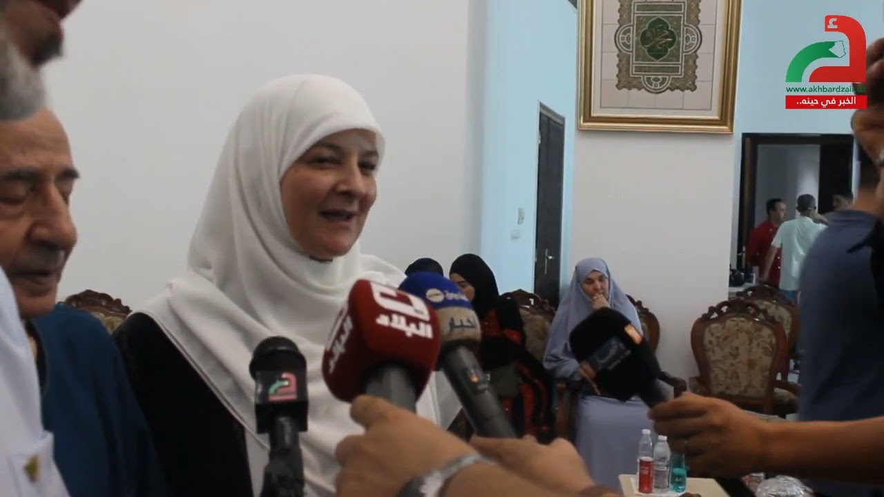 والي غليزان يهنئ محمد الأمين بن قداش صاحب اعلى معدل وطنيا في البكالوريا واستحسان كبير