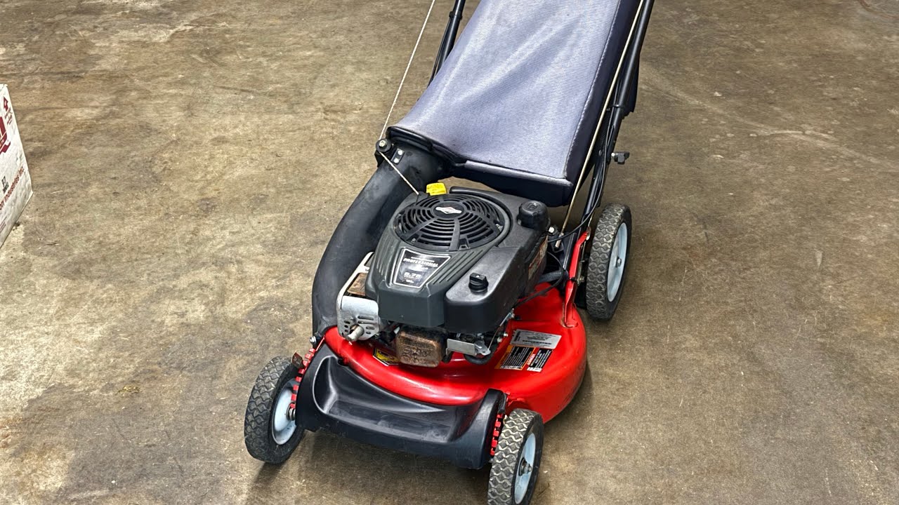 Snapper Easy Speed 21&rdquo; mower walk around and startup