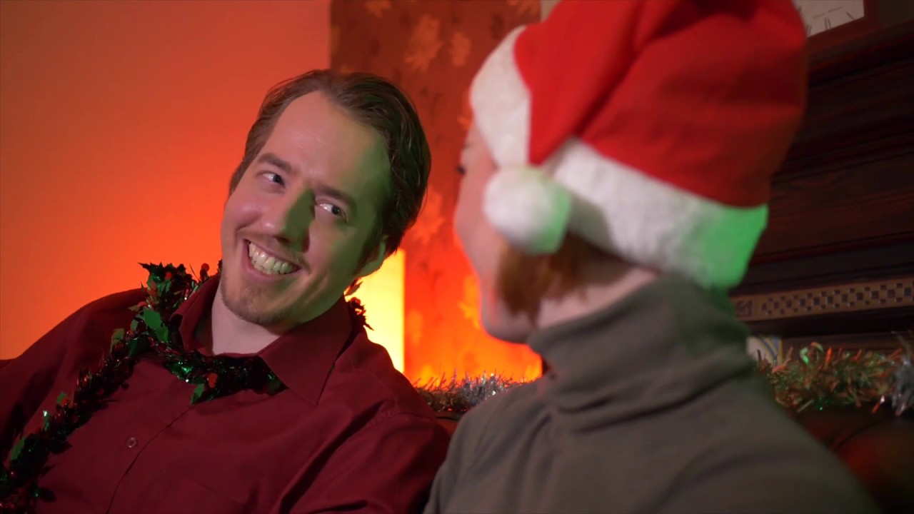 Merry Christmas from Poe and Munro! (2018)
