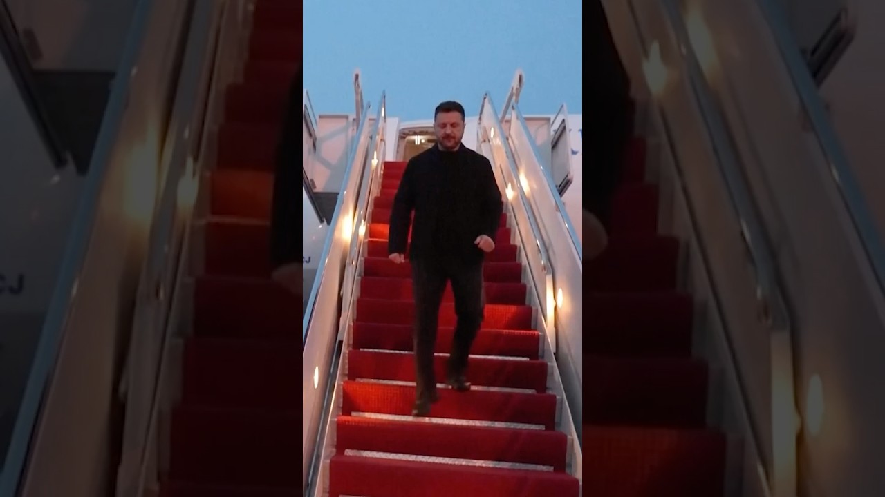Zelenskyy Arrives in US for Graham Funeral, Trump Meeting