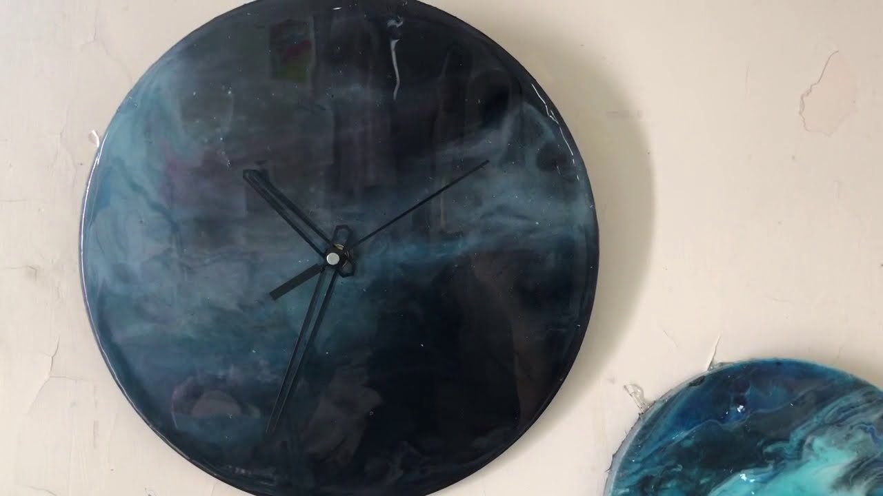 20190807 Clock Making #abstractart #fluidart #planetart #diy