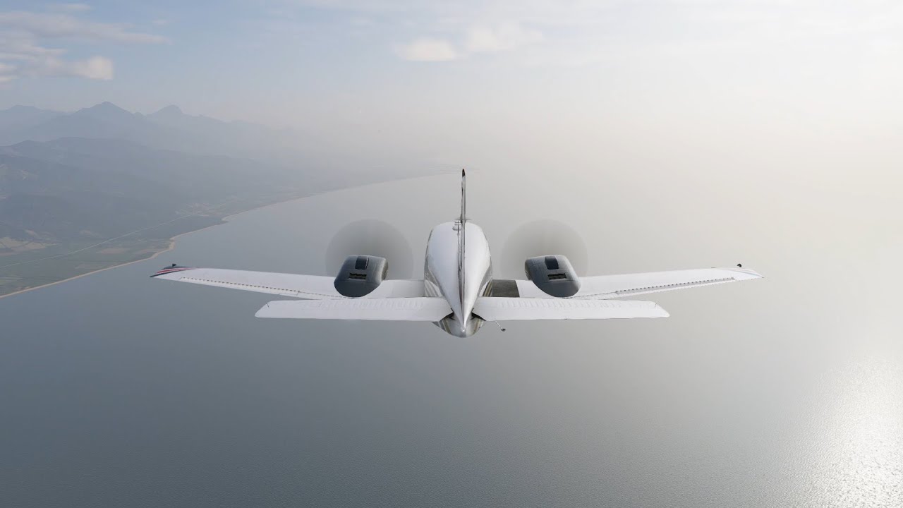 León - La Ceiba, en un Baron 58