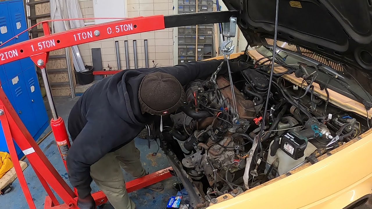 Golf 2 1.8T AGU umbau beginnt / 1 8 RP Motor ausbauen