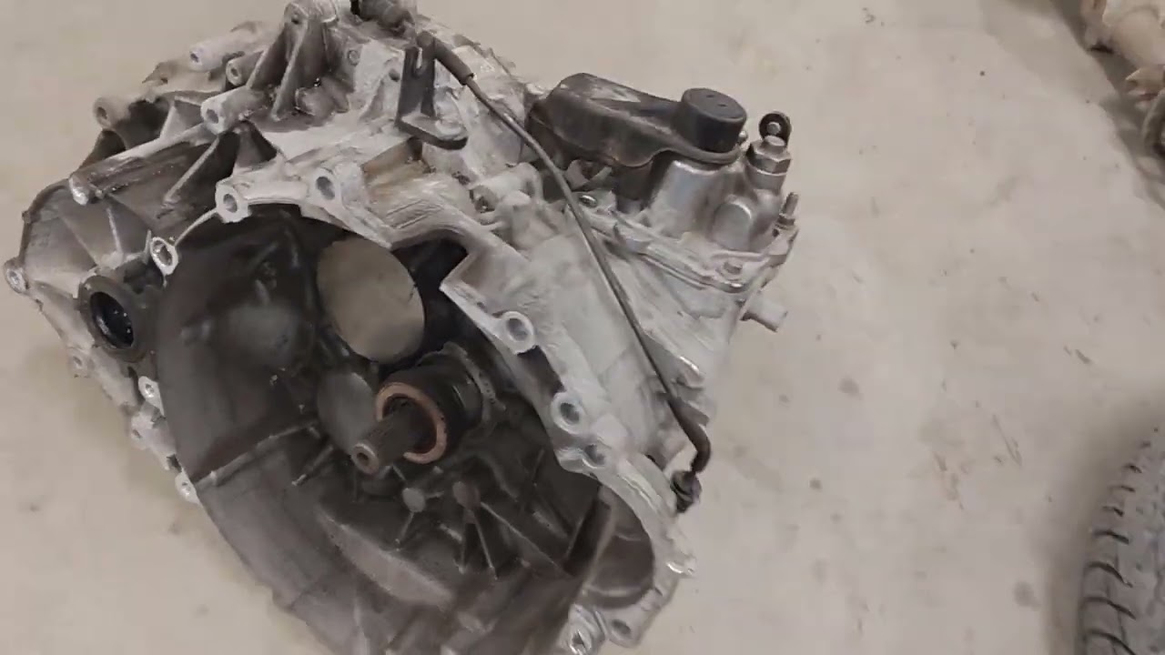 Volvo V70 Clutch replacing hell. Swedish cursing included