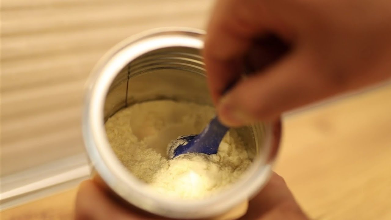 Consumer Reports investigation reveals heavy metals in some infant formulas, highlights safe options