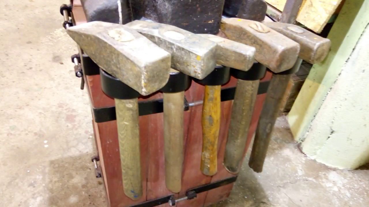Hammer rack / Wieszak na młotki