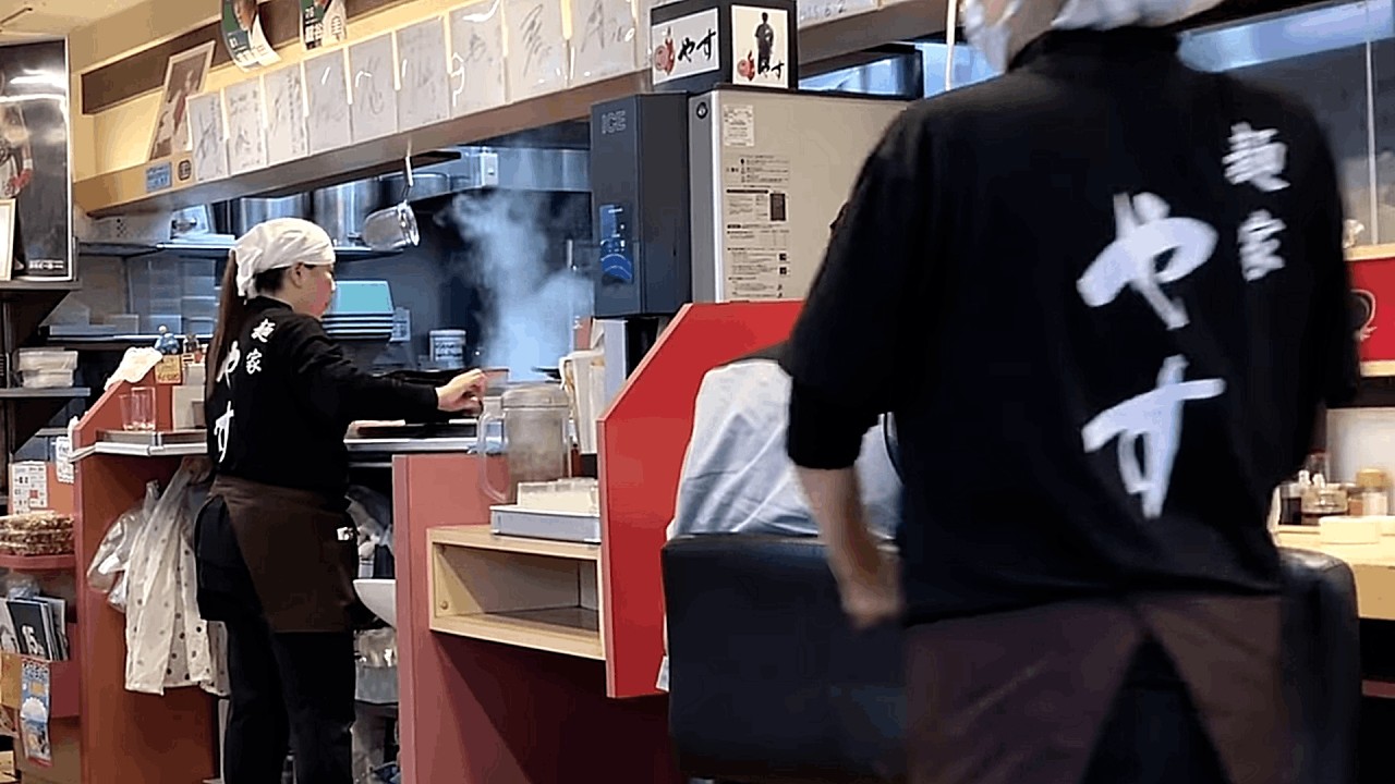 【富山ラーメン】国道８号線沿いにある男のサラメシ一番人気店