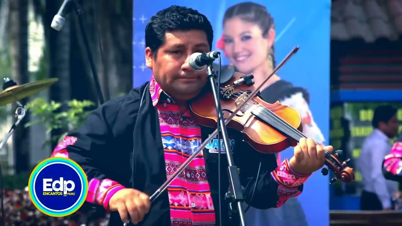 CHOLITA HUANCAVELICANA 