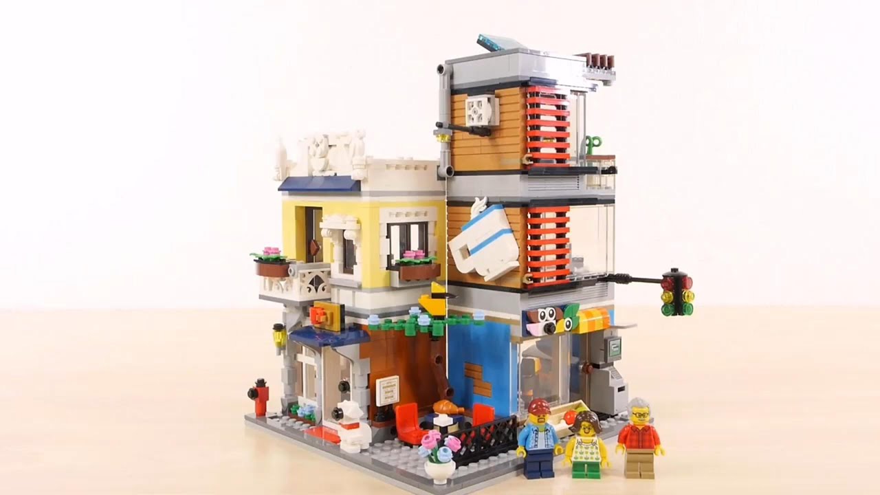 LEGO 31097 Pet Shop & Café Modular Build | Stunning Custom City Street Scene MOC!