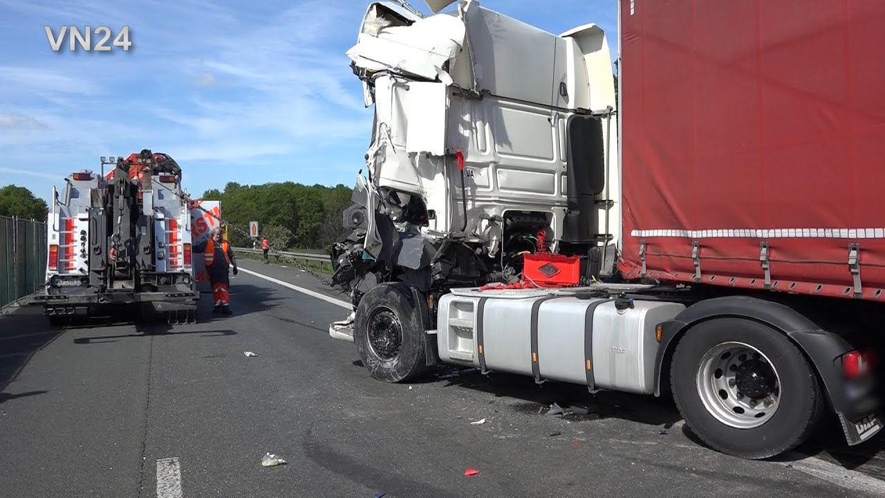 13.05.2019 - VN24 - Teil2 - Bergungsarbeiten nach tödlichem LKW Unfall auf A2 bei Kamen