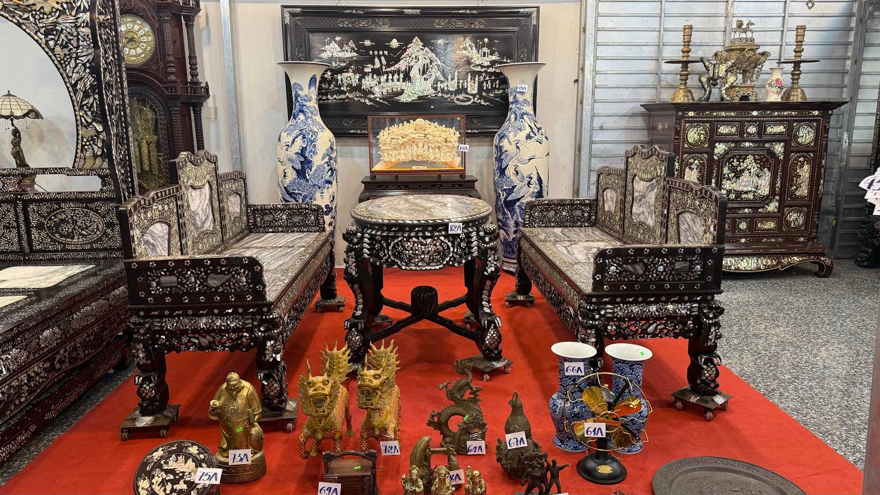 28/2/2026/ Trường kỷ gỗ trắc cổ, cặp bình gốm, bức phong cảnh#0707074844 