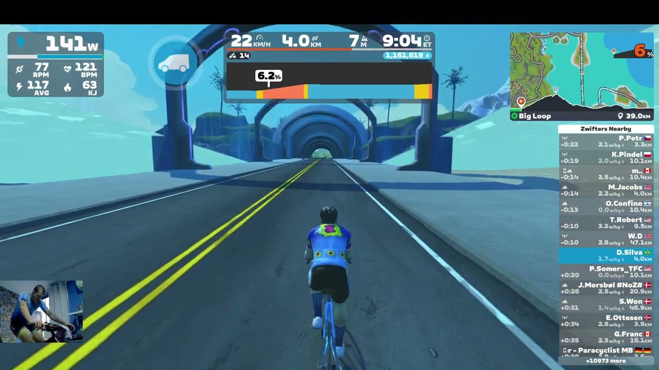 🚴‍♂️ Treino INSANO no rolo interativo… até meu pneu furar no meio! 😱