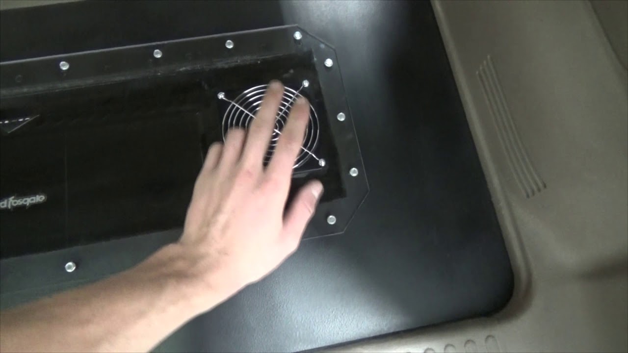 Adding Cooling Car Audio Amplifiers/ Beauty Panel (intermediate car audio)