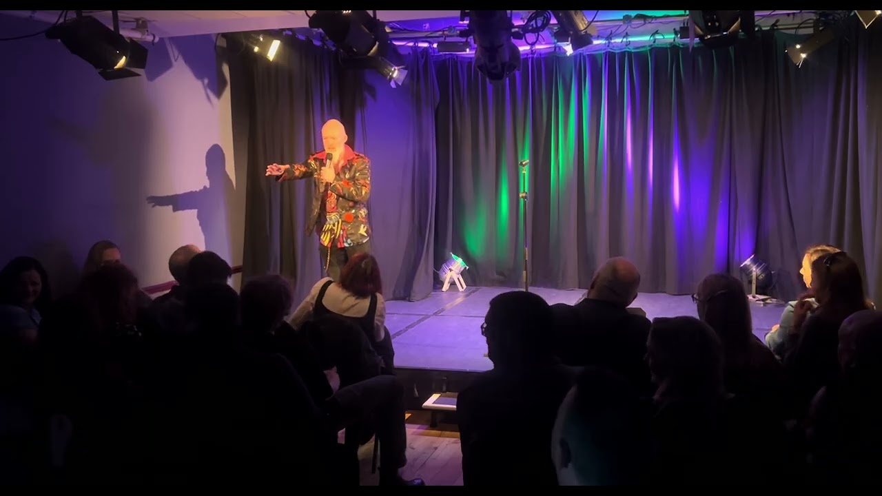Keego hosting craic dealers comedy club 