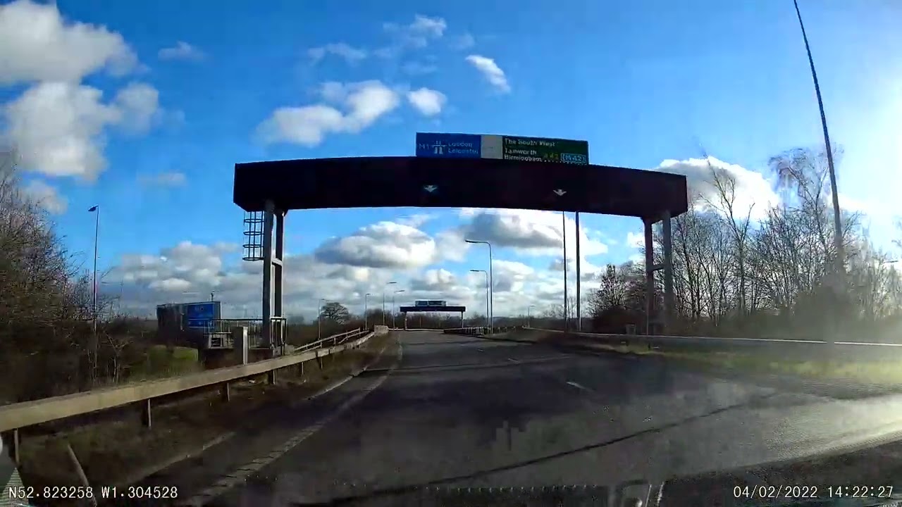 East Midlands Airport - Exit from Car Park 3 onto M1 south