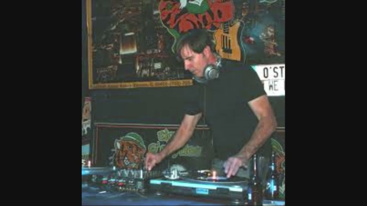 Best of Hot Mix 5 : Mickey Mixin Oliver Dj Live on 107.5 WGCI, Chicago 1987-3.1