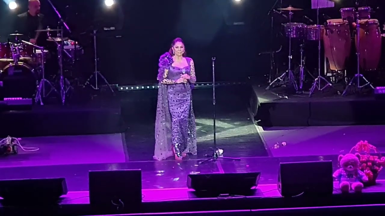 ISABEL PANTOJA / Te Amo / Luna Park Buenos Aires, Argentina 🇦🇷 / 24 de mayo de 2022. #IsabelPantoja