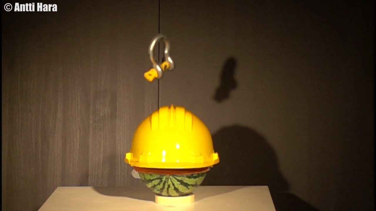 3.25 t Shackle drop test - Watermelon with/without helmet