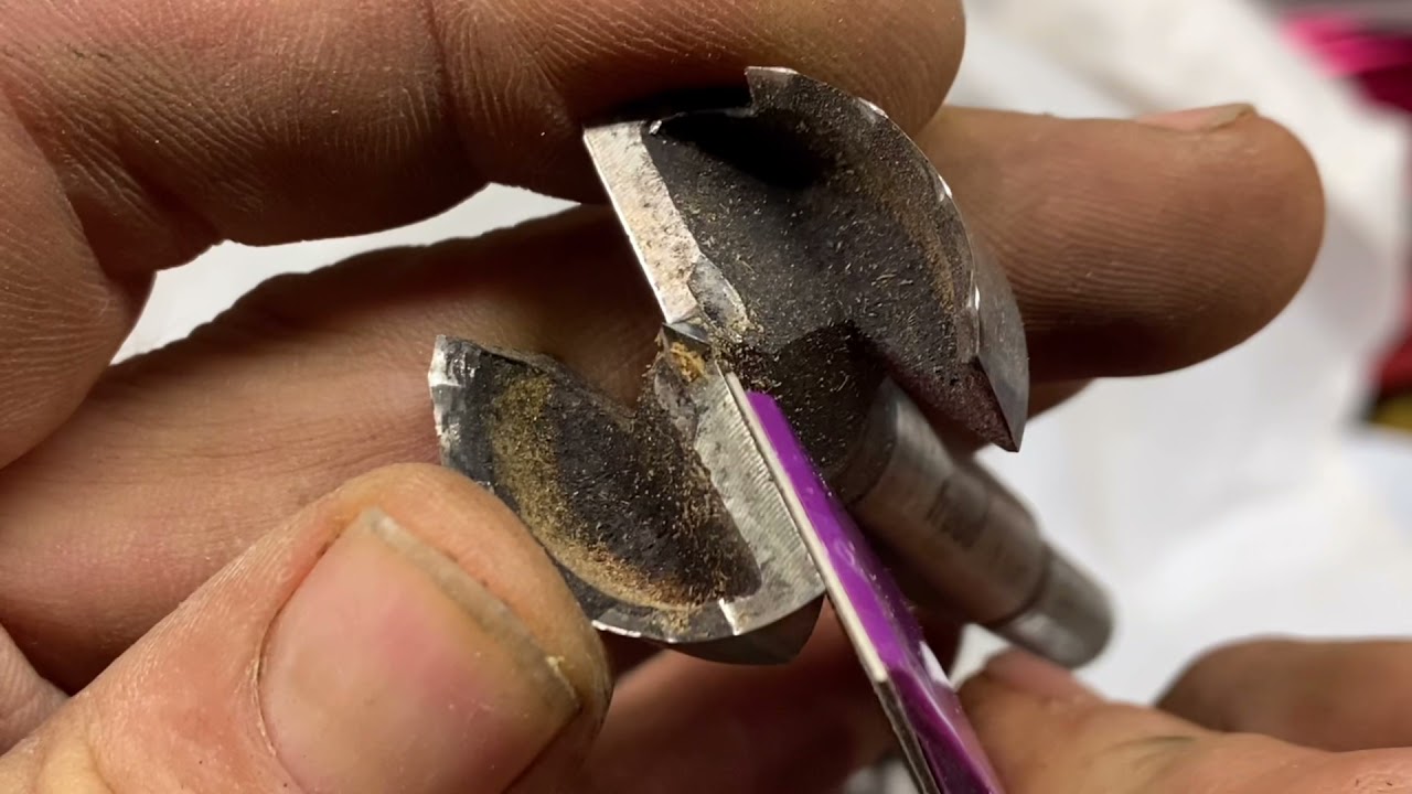 How to sharpen  a Forstner bit