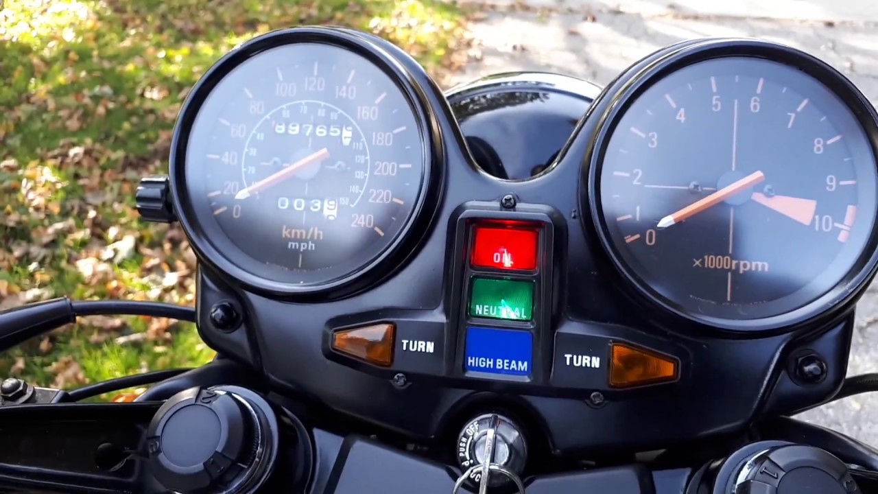 1983 Honda CB1100F Canadian Fall Ride warm-up