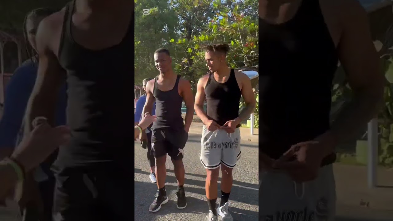 #AsiMeLoContaronRadio 🎥 🎙️ Salimos a las calle de Baní para ver que opinan  sobre los THERIANS 🐾