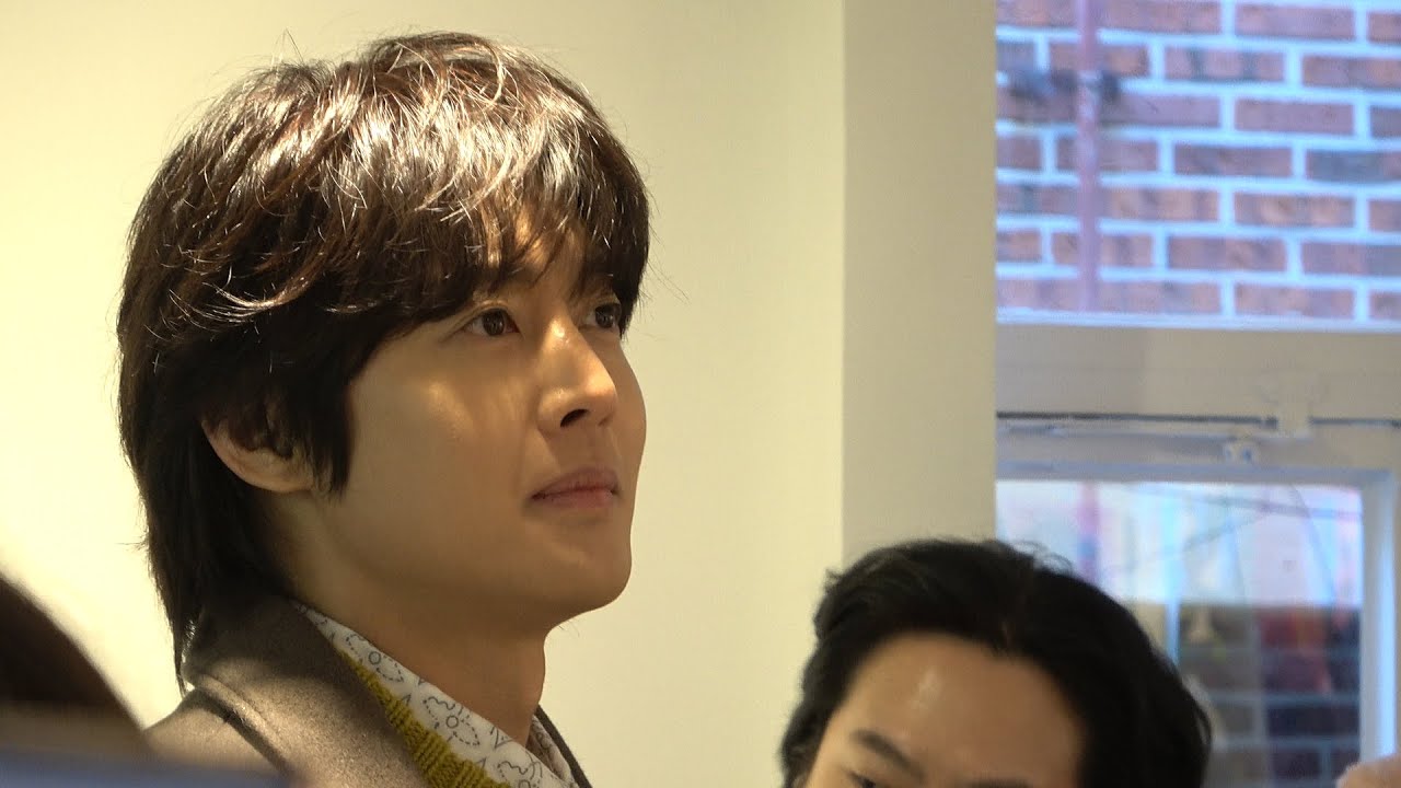 [23/12/01] KIM HYUN JOONG 김현중 그림 작품 전시회 - 매개체(媒介體)