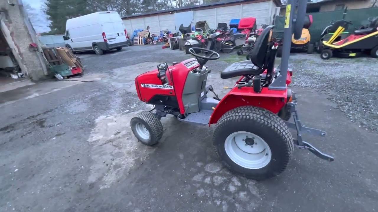 Traktorek ogrodowy Massey Ferguson 1215. Iseki TGB