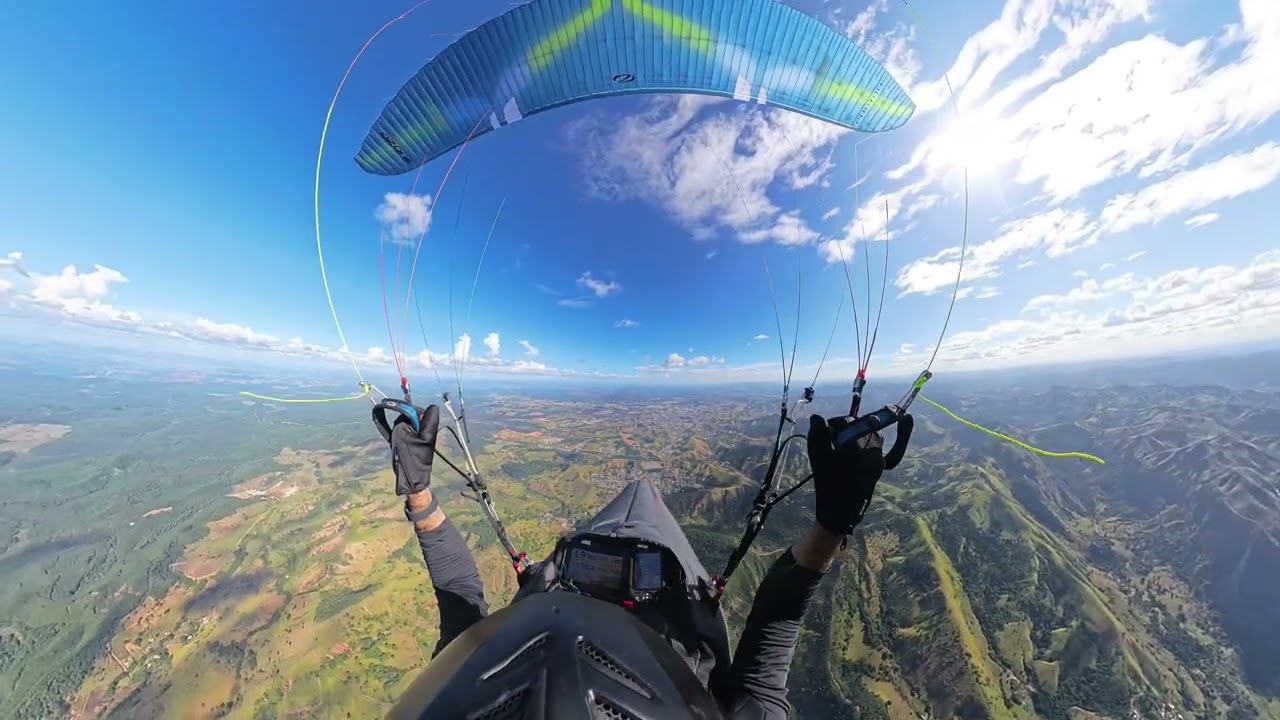 Voo de parapente até o parque Ipanema em Ipatinga MG