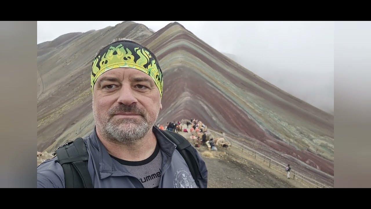 Montana Vinikunka 5.036m, Rainbow Mountain, Peru, David's Adventure Team