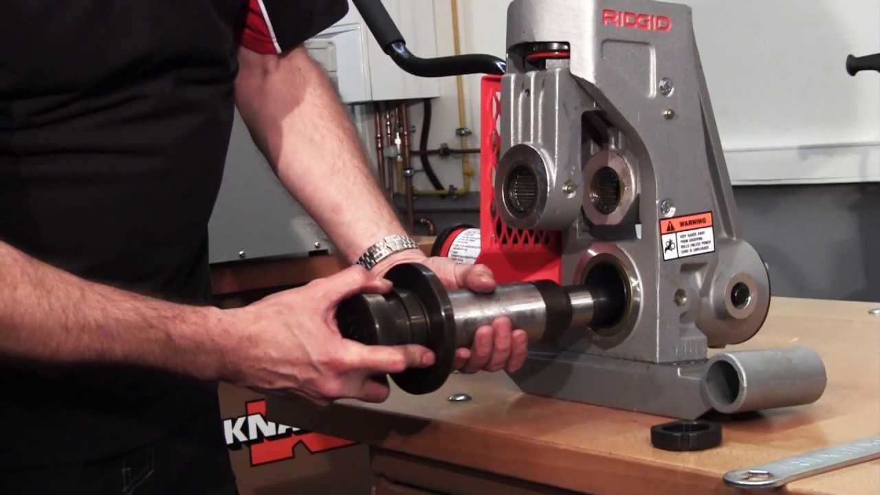 RIDGID - How To Change Rollers 918 Roll Groover