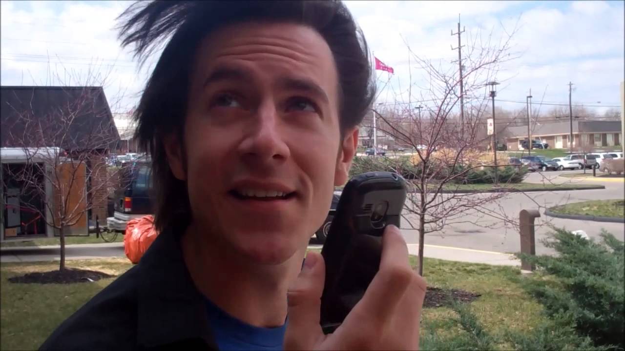 Matthew Mercer calling my Sister on the Phone