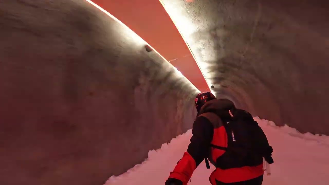 La Plagne Paradiski: (France)  Snowboarding at  Roche de Mio (Course through Tunnel) 2026