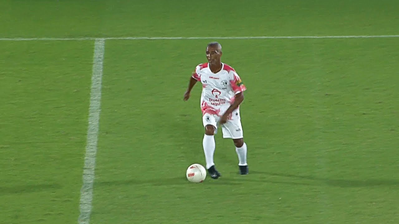 ROMÁRIO DANDO SHOW AOS 59 ANOS | Romário vs Estrela Vermelho | 27/12/2025