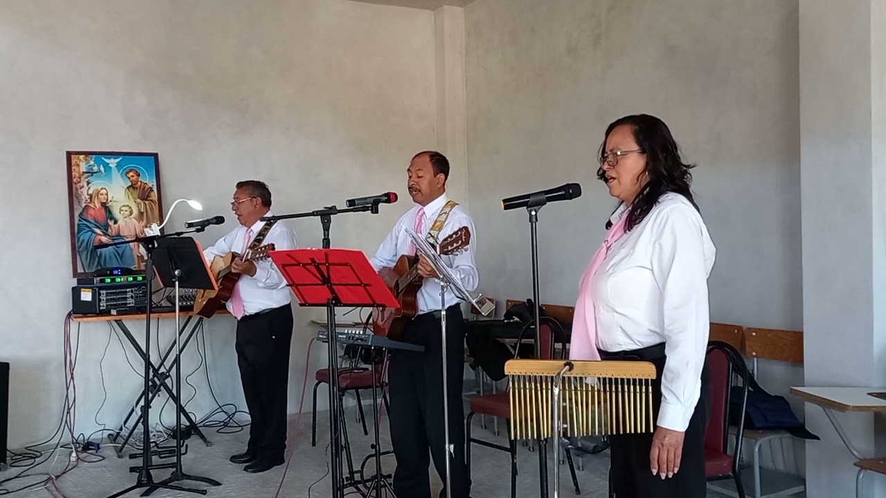 GLORIA A DIOS EN EL CIELO. CORO DIVINA MISERICORDIA CAPILLA DE ZARAGOZA TOTOLAC TLAXCALA 