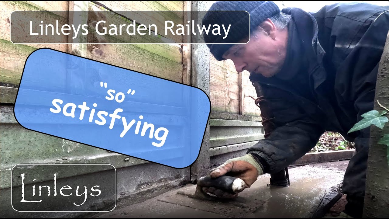 Linleys Garden Railway • Laying the Trackbed • The Main Lines
