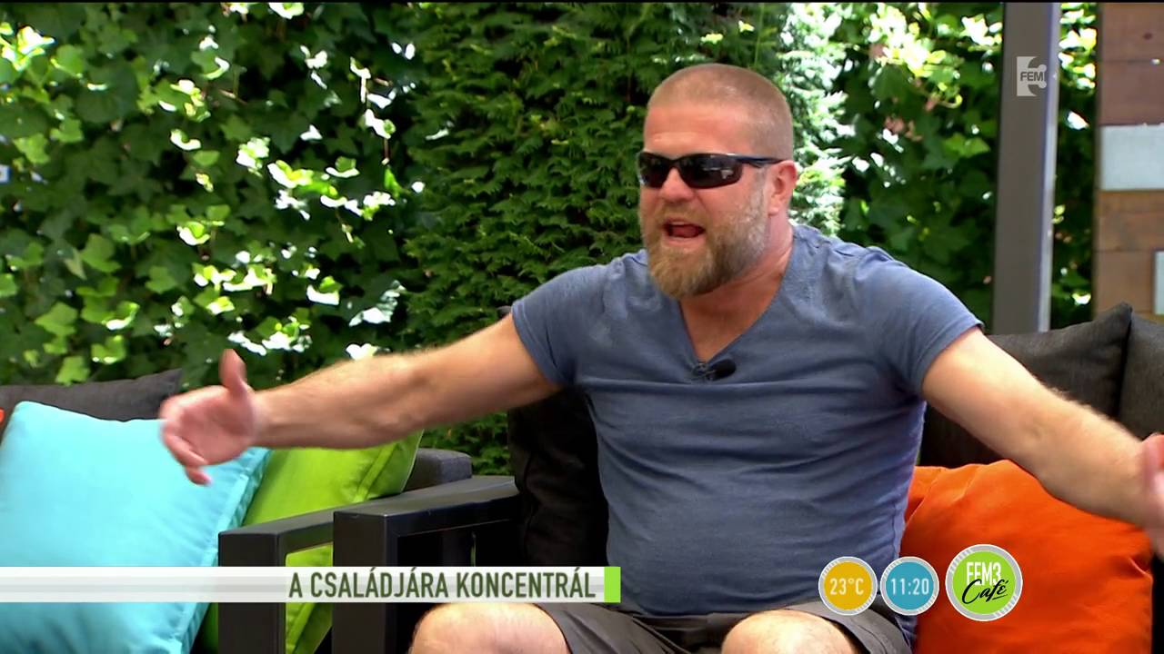 Egyedülálló ˝drogos filmet˝ készítene Szabó Győző - tv2.hu/fem3cafe